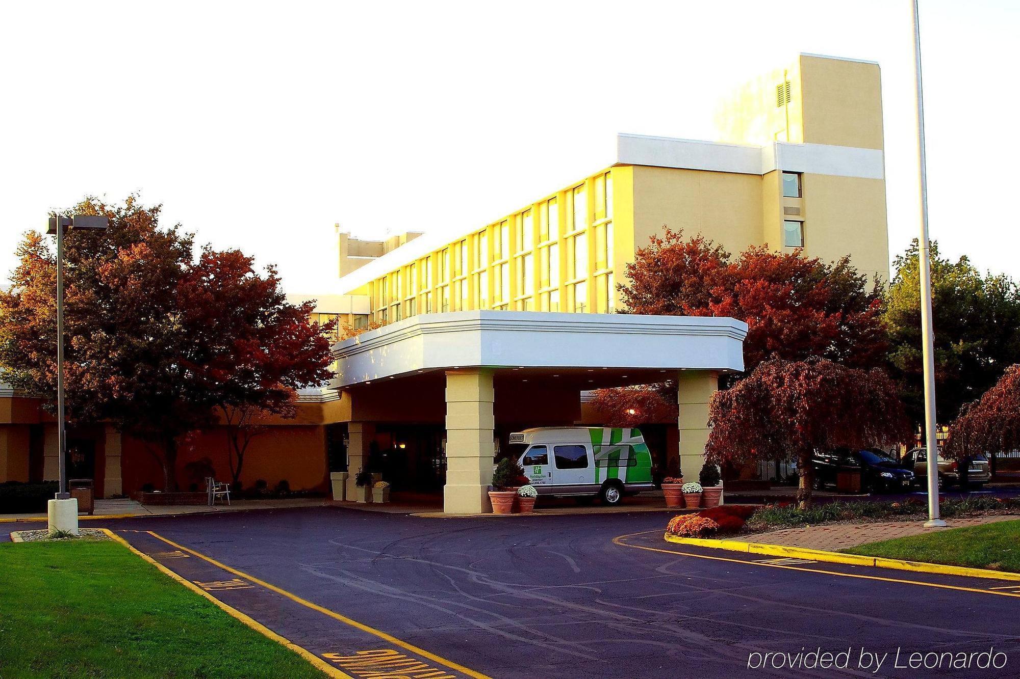 Magnuson Grand & Conference Center Somerset-Bridgewater Exterior foto